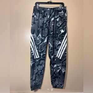 Adidas Future Icons Gray / Black Camo All Over Print Track Pants Men’s Sz Large